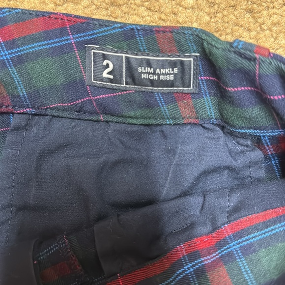 GAP women plaid slim ankle high rise pants. Size 2 - Picture 3 of 4
